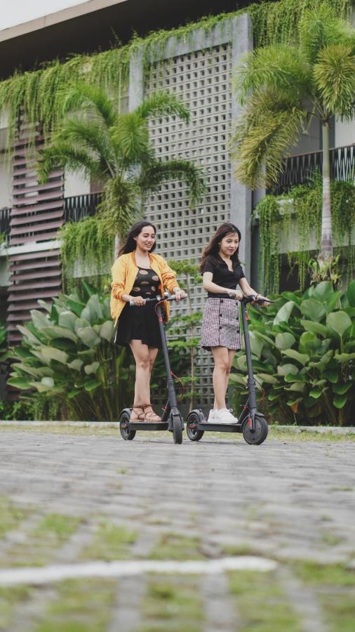 Lpp Garden Hotel Maguwo ภายนอก รูปภาพ