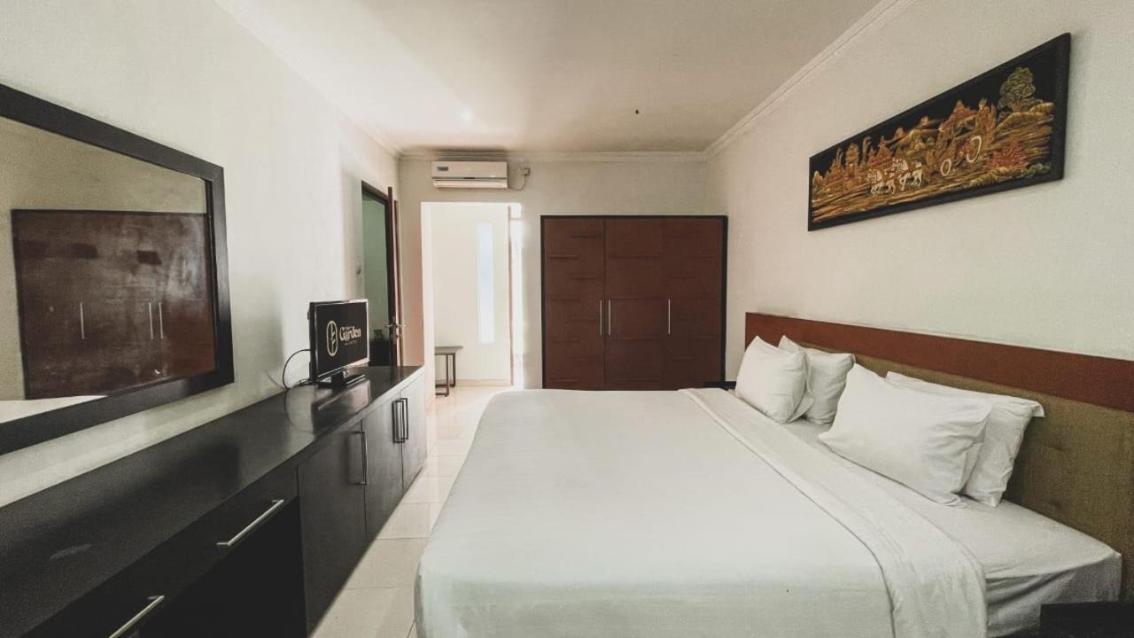 Lpp Garden Hotel Maguwo ภายนอก รูปภาพ