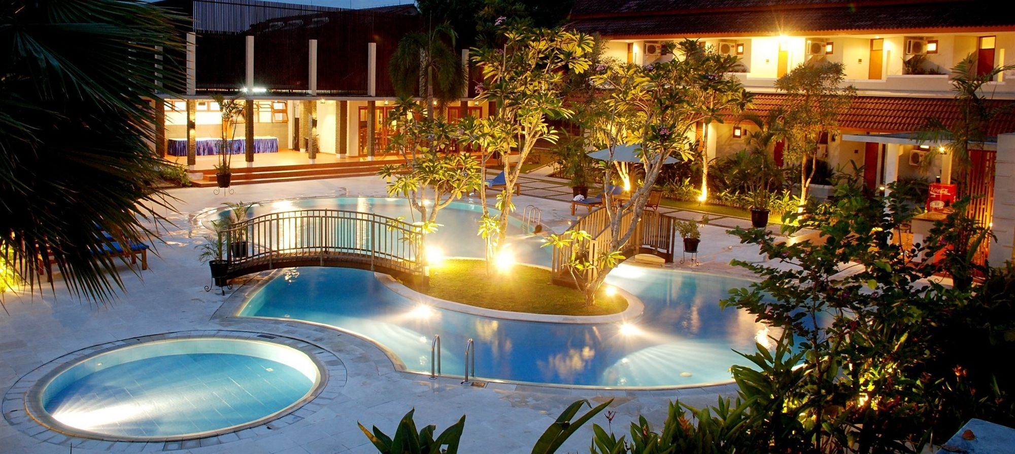 Lpp Garden Hotel Maguwo ภายนอก รูปภาพ